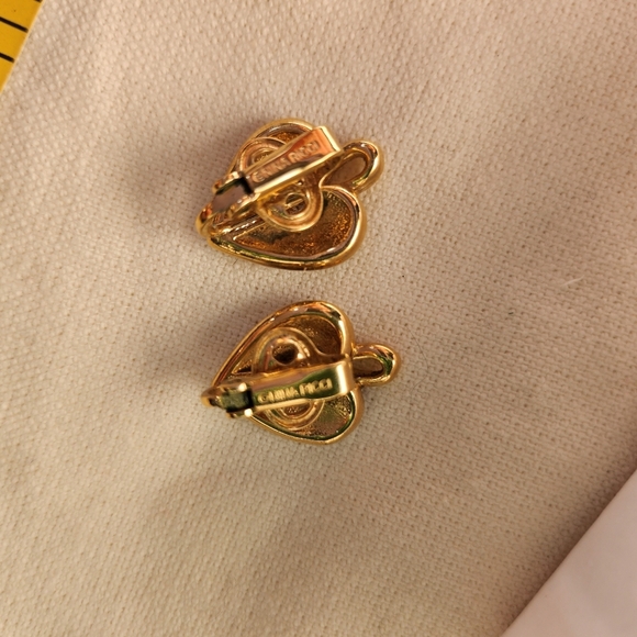 Vintage Nina Ricci Gold Tone Heart shape Rhinestone Clip on Earrings - Picture 5 of 10